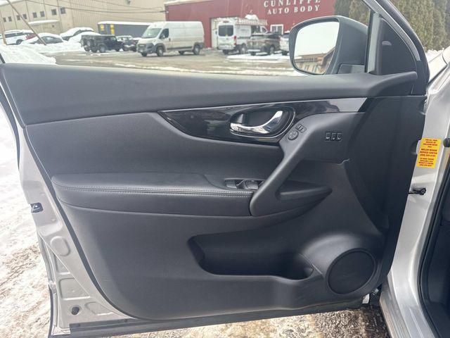 2022 Nissan Rogue Sport SL AWD Xtronic CVT