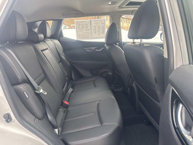 2022 Nissan Rogue Sport SL AWD Xtronic CVT