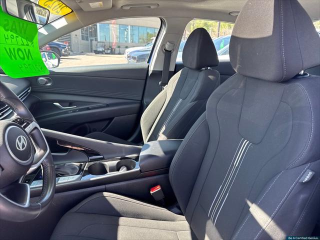 2025 Hyundai Elantra SEL Convenience