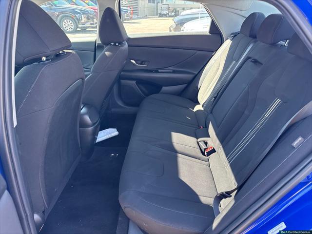 2025 Hyundai Elantra SEL Convenience