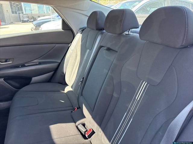2025 Hyundai Elantra SEL Convenience