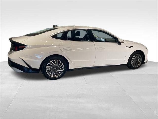 2025 Hyundai Sonata Hybrid SEL