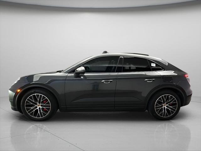 2025 Porsche Macan Electric 4S
