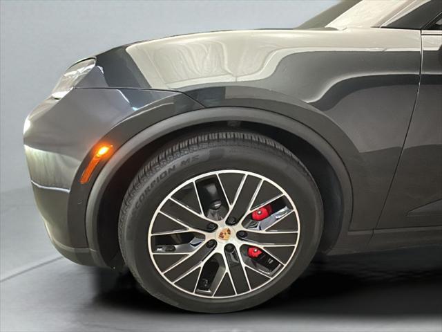 2025 Porsche Macan Electric 4S
