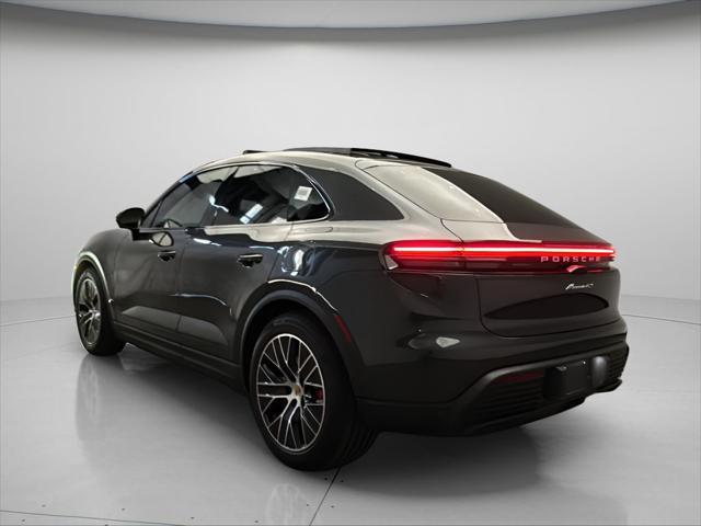2025 Porsche Macan Electric 4S