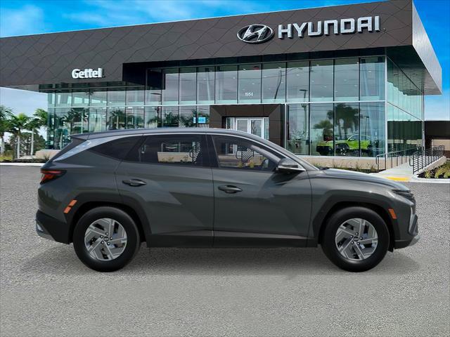 2026 Hyundai Tucson Hybrid Blue SE