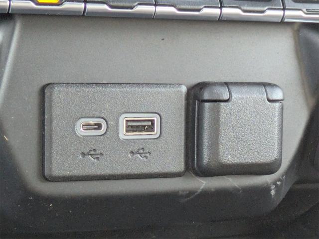 2021 Chevrolet Silverado 1500 4WD Crew Cab Short Bed High Country