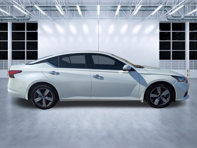 2022 Nissan Altima SL FWD