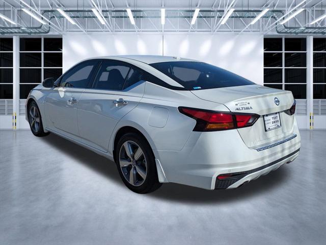 2022 Nissan Altima SL FWD