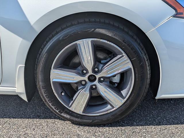 2022 Nissan Altima SL FWD