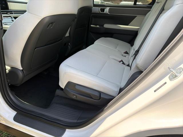 2026 Hyundai Santa Fe SE