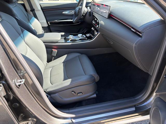 2026 Genesis GV70 2.5T