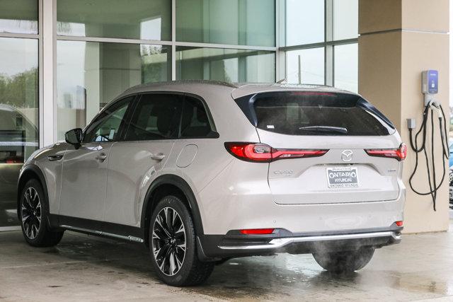2024 Mazda X-90 Premium