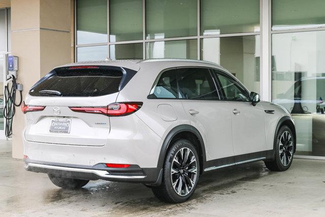 2024 Mazda X-90 Premium
