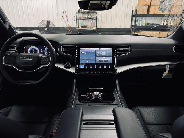 2026 Jeep Grand Wagoneer Limited Altitude 4x4