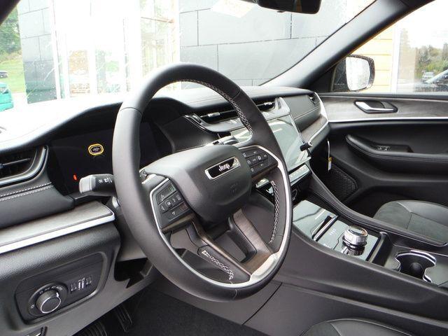 2026 Jeep Grand Cherokee GRAND CHEROKEE L LAREDO ALTITUDE 4X4 2026 Jeep Grand Cherokee GRAND CHEROKEE L LAREDO ALTITUDE 4X4