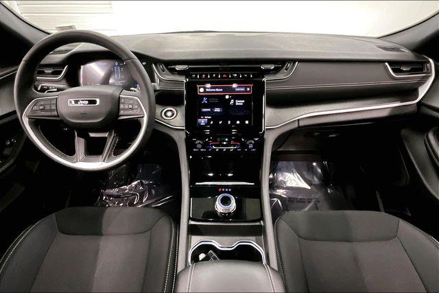 2024 Jeep Grand Cherokee Laredo 4x4