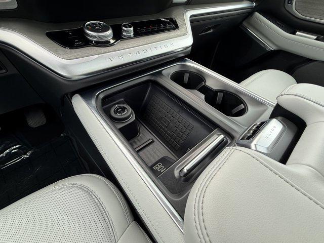 2025 Ford Expedition Platinum MAX