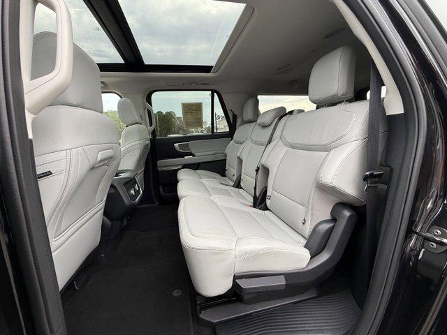 2025 Ford Expedition Platinum MAX