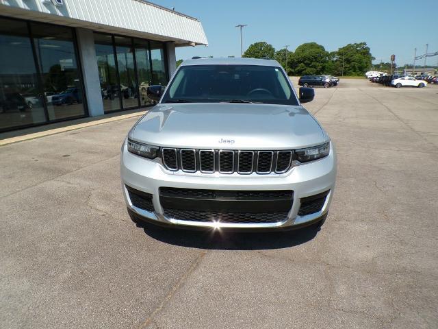 2024 Jeep Grand Cherokee L Laredo 4x2