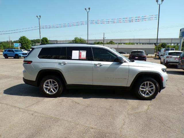 2024 Jeep Grand Cherokee L Laredo 4x2