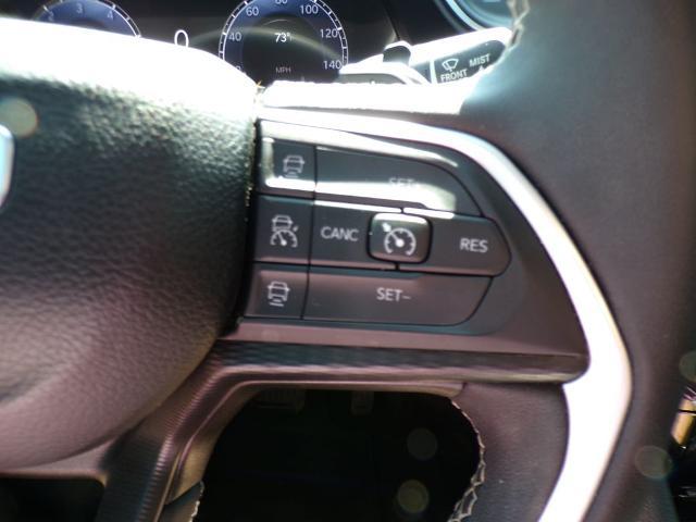 2024 Jeep Grand Cherokee L Laredo 4x2