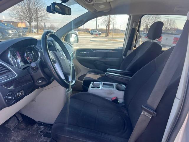 2011 Chrysler Town & Country Touring