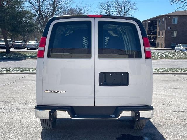 2024 Chevrolet Express Cargo Van RWD 2500 Regular Wheelbase WT