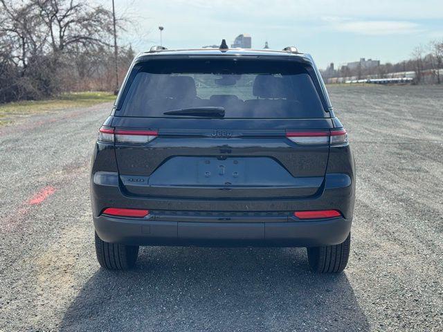 2024 Jeep Grand Cherokee Altitude 4x4