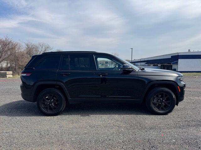 2024 Jeep Grand Cherokee Altitude 4x4