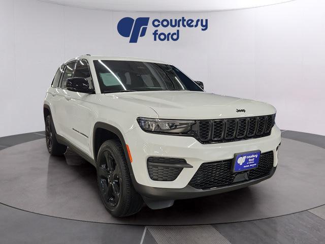 2025 Jeep Grand Cherokee Altitude X 4x4 for sale in Norfolk, NE