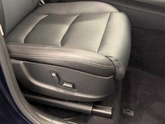 2025 Genesis GV70 2.5T AWD