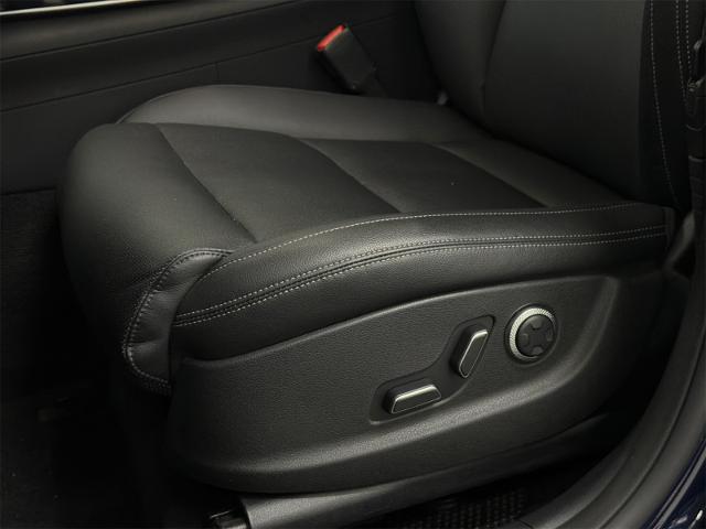 2025 Genesis GV70 2.5T AWD