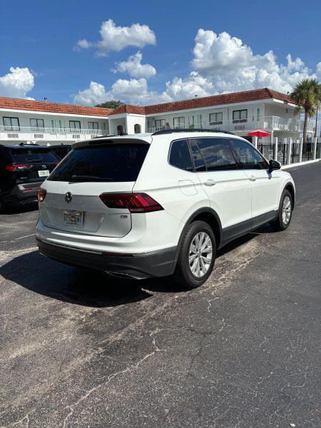 2018 Volkswagen Tiguan 2.0T SE