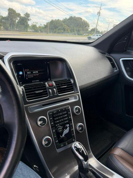 2015 Volvo XC60 T5 Premier