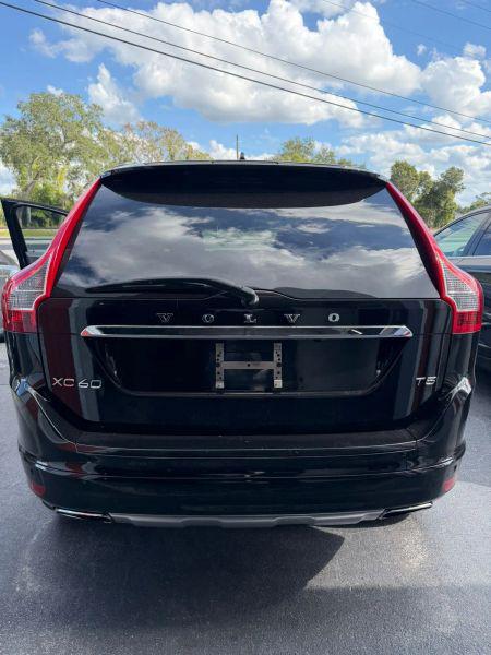 2015 Volvo XC60 T5 Premier