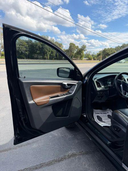 2015 Volvo XC60 T5 Premier