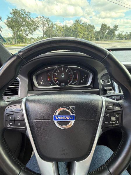 2015 Volvo XC60 T5 Premier