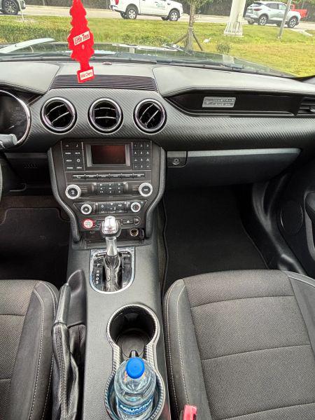 2015 Ford Mustang V6