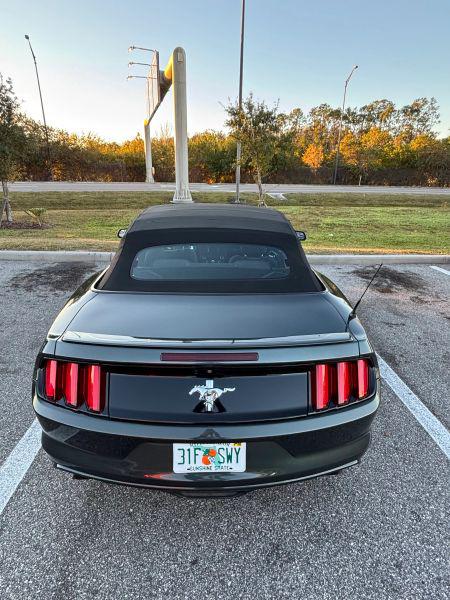 2015 Ford Mustang V6