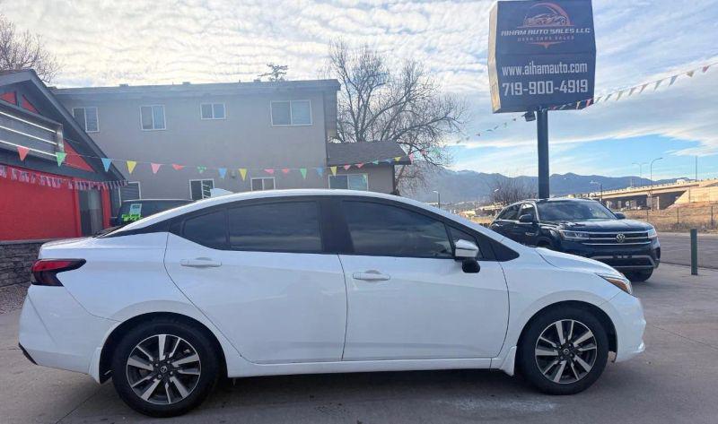 2020 Nissan Versa SV Xtronic CVT