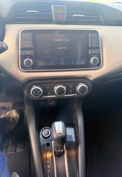 2020 Nissan Versa SV Xtronic CVT