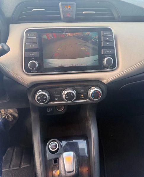 2020 Nissan Versa SV Xtronic CVT