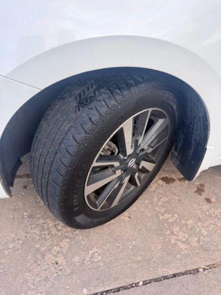 2020 Nissan Versa SV Xtronic CVT