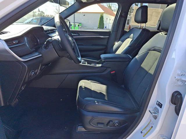2026 Jeep Grand Cherokee Altitude 4x4