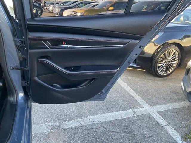 2024 Mazda Mazda3 2.5 S Carbon Edition
