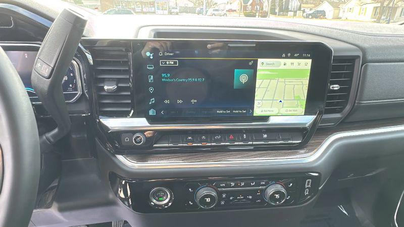 2024 Chevrolet Silverado 1500 4WD Double Cab Standard Bed LT with 2FT