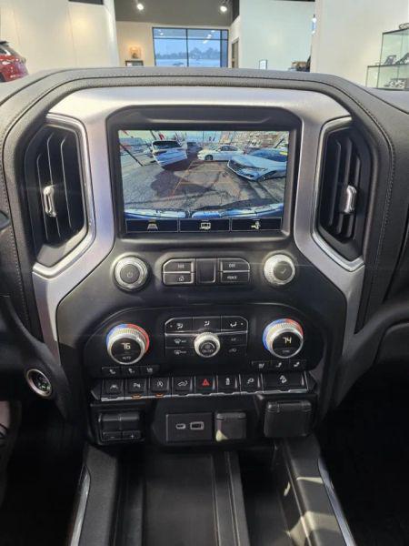 2021 GMC Sierra 1500 4WD Crew Cab Short Box SLT