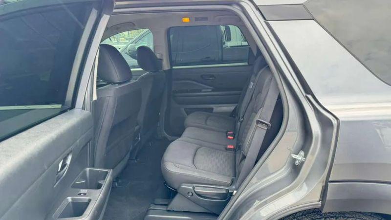 2024 Nissan Pathfinder SV 4WD