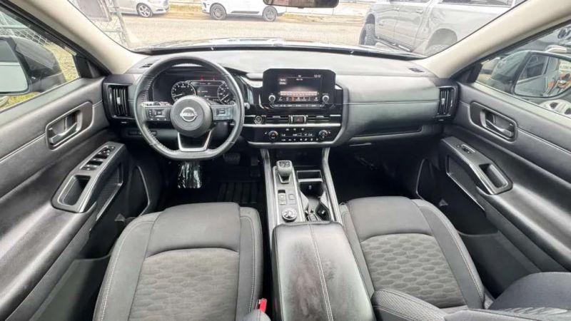 2024 Nissan Pathfinder SV 4WD
